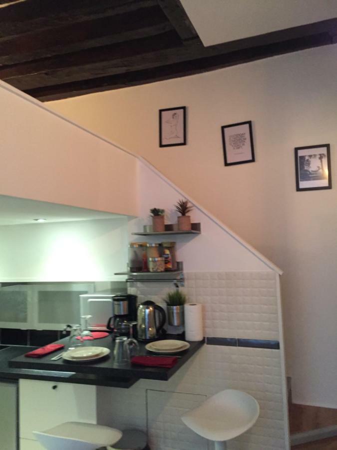 Cosy Marais Paris Apartment Exterior photo